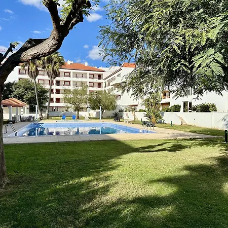 דירה Grand Terrace With Pool By Homing